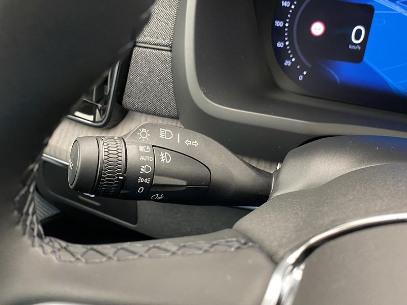 Volvo XC90 (2026) B5 AWD AUT BRIGHT ULTRA 7míst - fotka 36 z 74