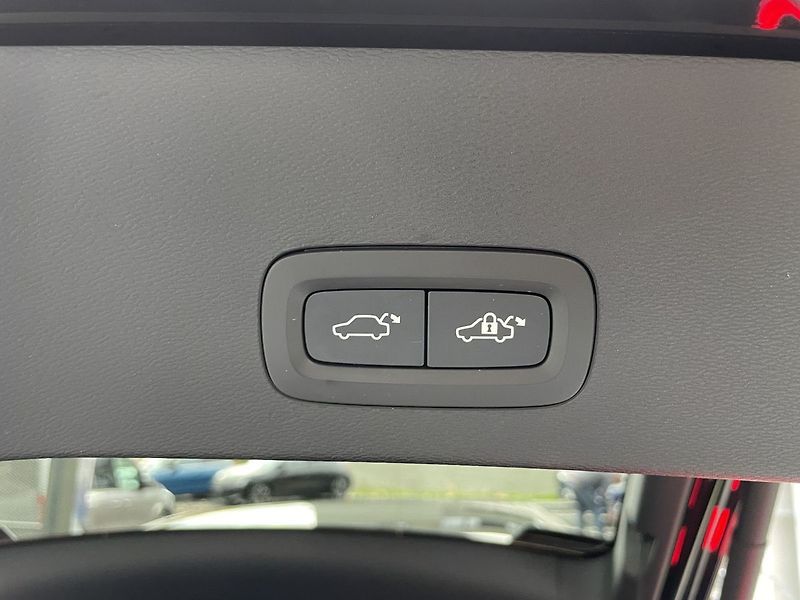 Volvo C40 Recharge Twin motor 82kWh - fotka 34 z 38