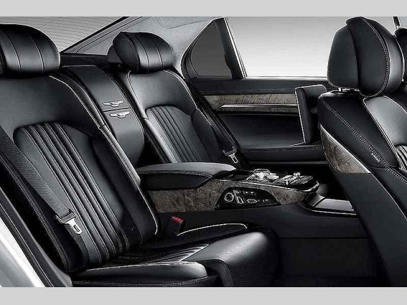 Genesis G90.