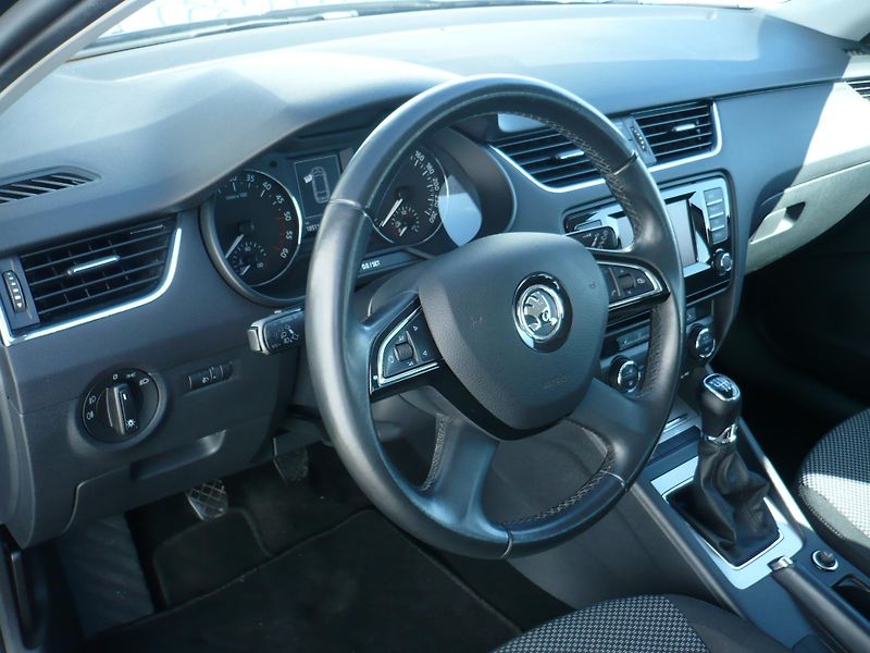 Škoda Octavia 2.0TDI 110Kw Serviska Manuál - fotka 12 z 29