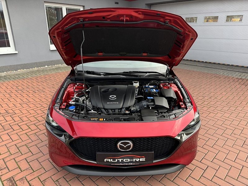 Mazda 3 (2019) 2.0i G-122 Ad.LED Bose Kamera - fotka 34 z 49