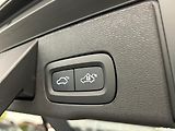 Volvo XC60 (2023) T8 AWD Ultimate+ DARK záruka - náhled 7