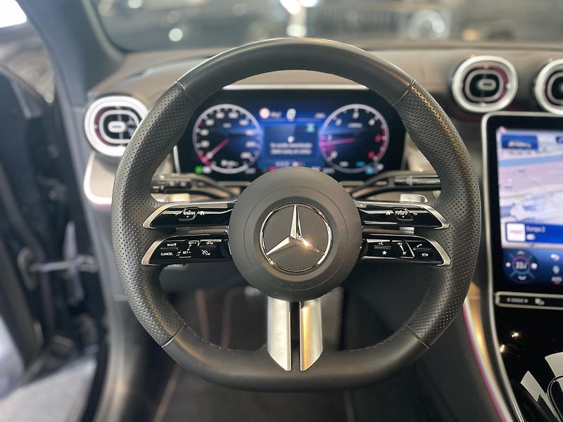 Mercedes-Benz GLC 200d 4Matic - fotka 22 z 35
