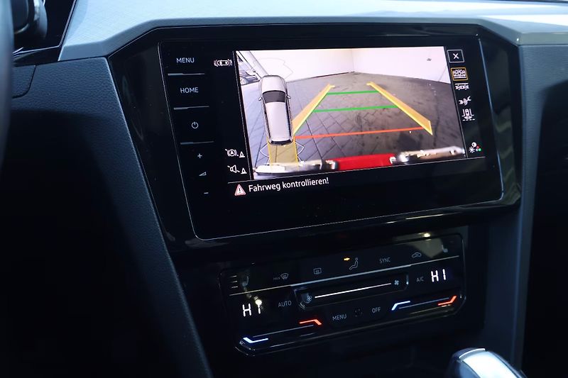 Volkswagen Passat 2.0 TDI Business Cockpit ACC - fotka 12 z 14
