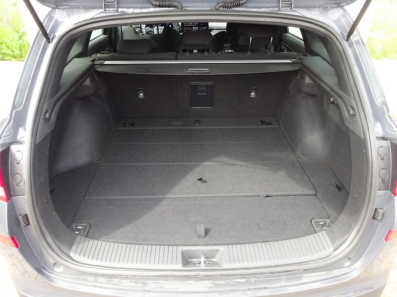 Hyundai i30 1.5 T-GDI 103kW DCT N-Line - fotka 12 z 20