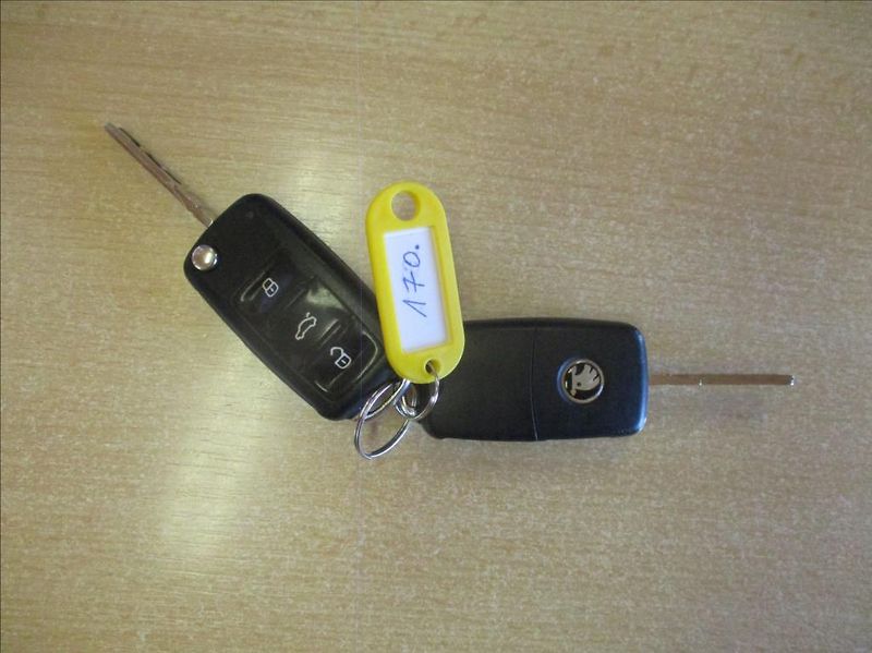 Škoda Fabia 1,2 TSi, klimatizace,serviska, - fotka 29 z 39