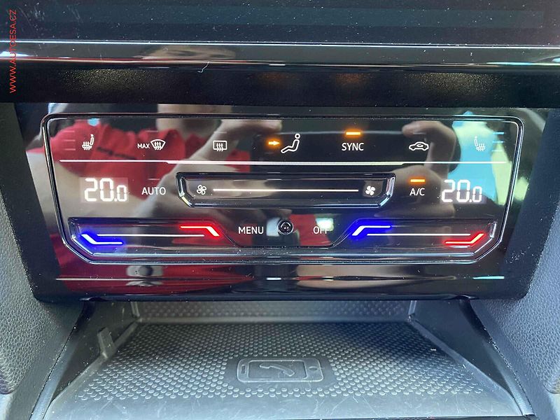 Volkswagen Passat (2021) 2.0TDi, Business, DSG, LED - fotka 16 z 18