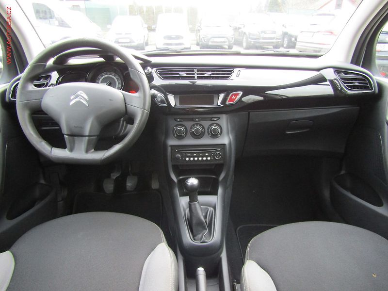 Citroën C3 (2015) 1.2 i, AC - fotka 14 z 16