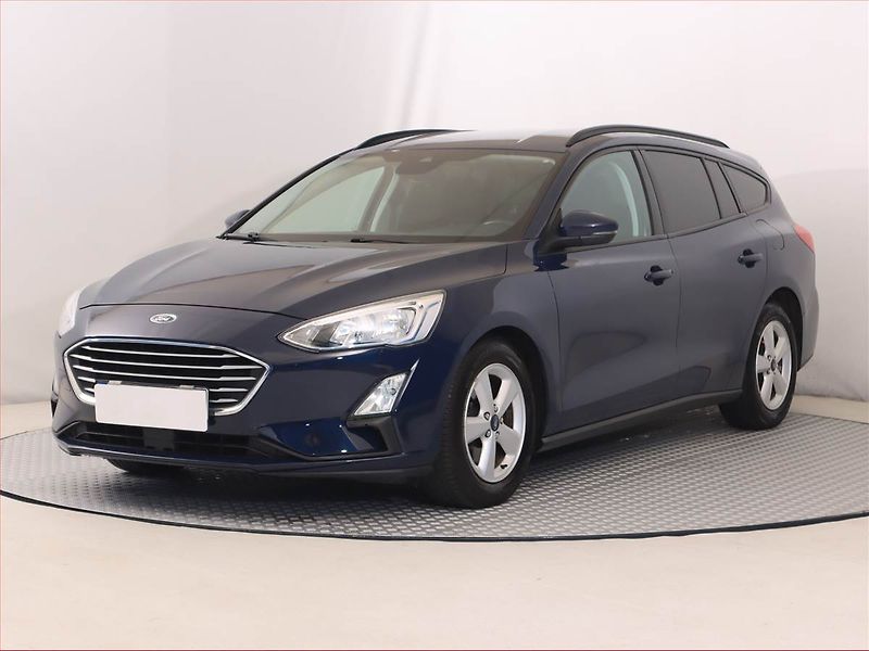 Ford Focus (2018) 1.5 EcoBlue, Serv.kniha - fotka 2 z 17