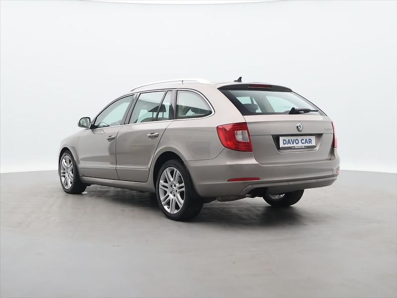 Škoda Superb 2,0 TDI 4x4 DSG Exclusive Kůže - fotka 5 z 34