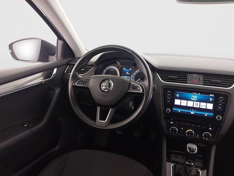 Škoda Octavia (2018) Style 1.4 TSI, Serv.kniha - fotka 7 z 22