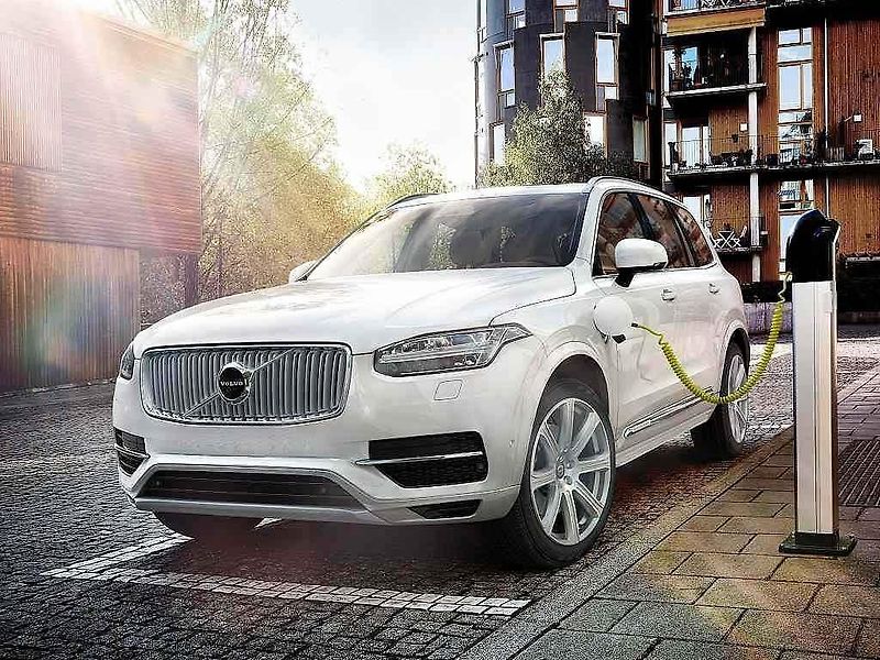 Volvo XC90.