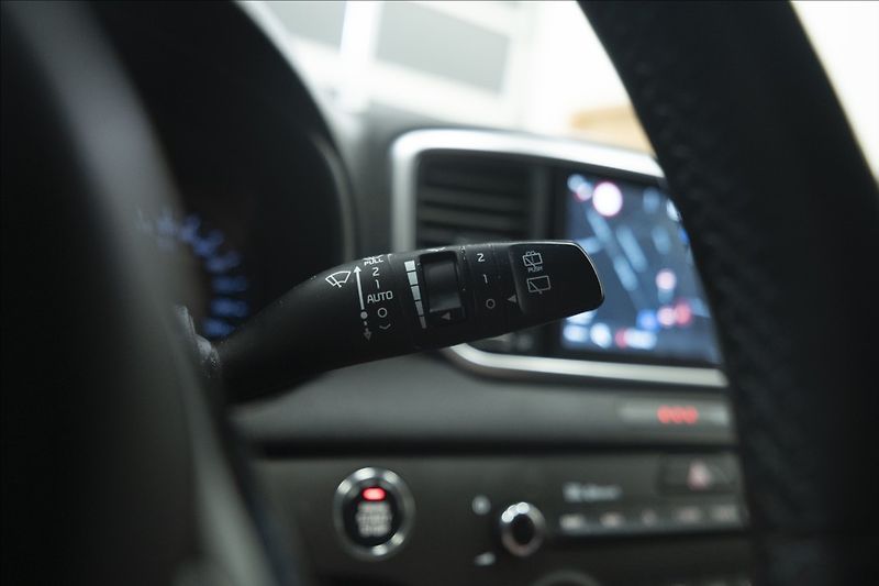 Kia Sportage 1,6 CRDi NAVI KAMERA VÝHŘEV ČR - fotka 24 z 49