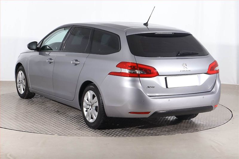 Peugeot 308 (2019) 1.2 PureTech, Automat - fotka 4 z 24