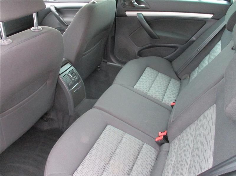 Škoda Octavia 1,2 TSI, digiklima,servis,tažn - fotka 15 z 40