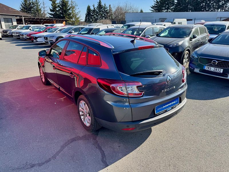 Renault Mégane (2015) Limited 1.5 DCI 81 KW - fotka 8 z 19