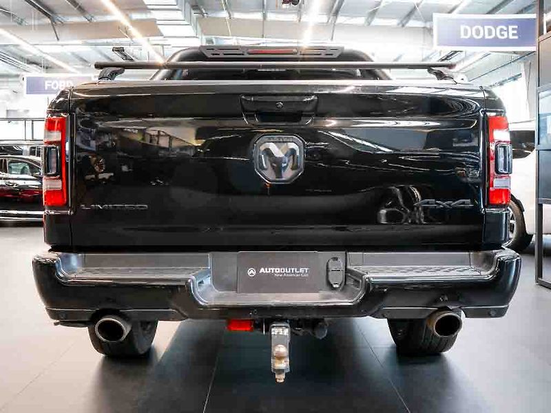 Dodge RAM (2024) 5.7 Limited Night Edition - fotka 3 z 47