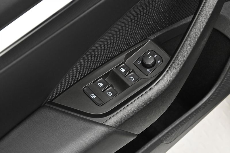 Škoda Octavia 2,0 TDI 110 kW DSG Style Záruk - fotka 26 z 31