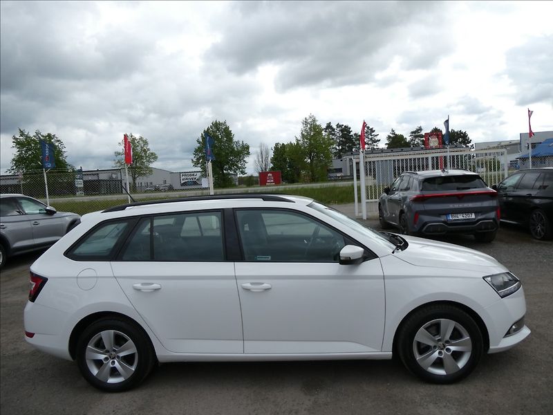 Škoda Fabia 1,0 TSi 81kW 2xkola,DPH,servis - fotka 12 z 43