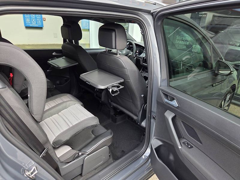 Volkswagen Touran (2026) 1.5 TSI R-line DSG 7míst - fotka 39 z 46