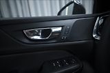 Volvo V60 2,0 D4 R-DESIGN NAVI KAMERA ČR - náhled 31