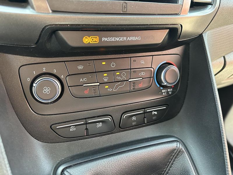 Ford Transit Connect (2019) 1,5-ecoblue-SENZORY-NAVI- L2H1 - fotka 39 z 70