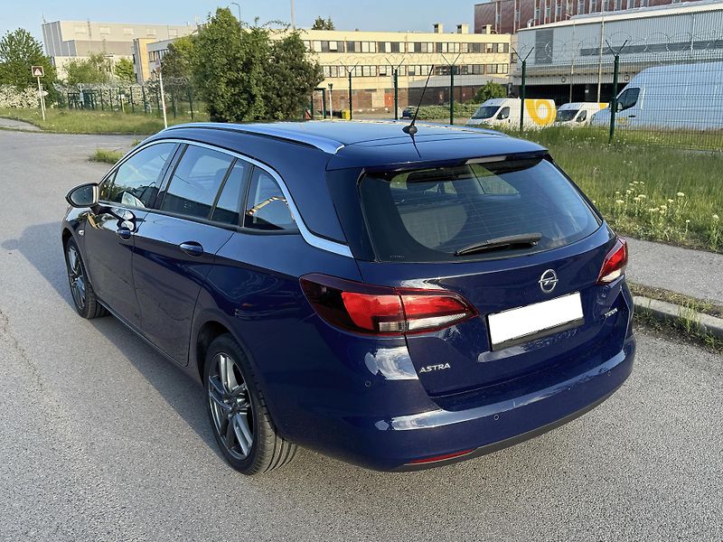 Opel Astra (2016) Sports Tourer 1.4 Turbo, 110kW - fotka 7 z 23