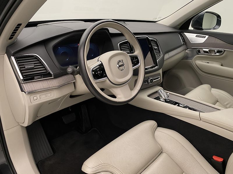 Volvo XC90 T8 AWD RECHARGE REZERVACE - fotka 4 z 58
