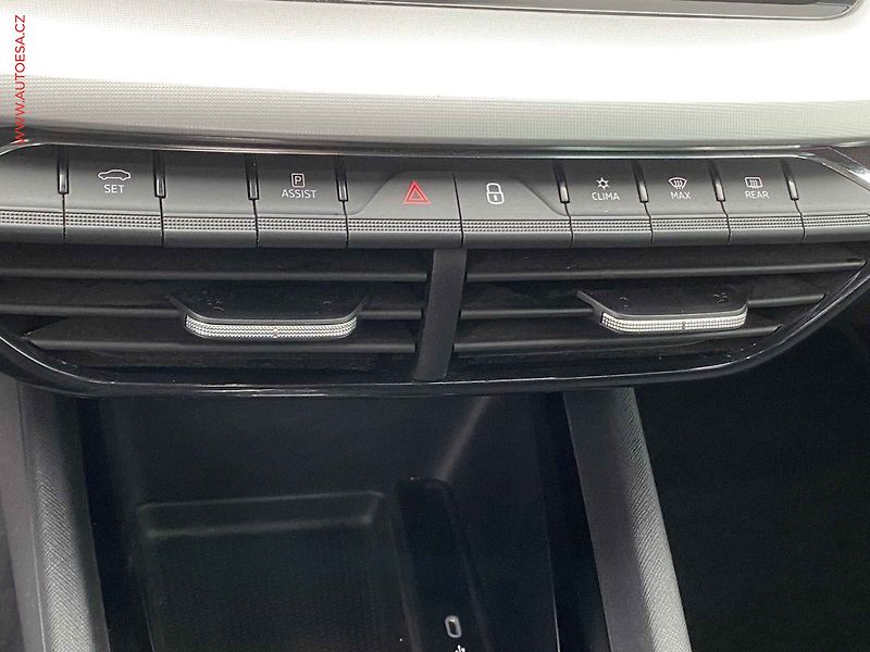 Škoda Octavia (2021) 2.0 TDi, Ambition, DSG - fotka 16 z 21