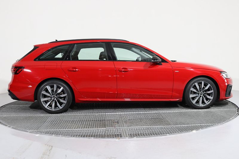 Audi A4 Avant Sline 35 TDI Stronic - fotka 4 z 24