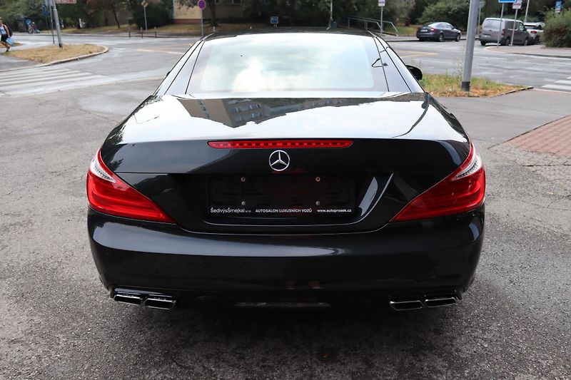 Mercedes-Benz SL Mercedes-Benz SL 500 BlueEFFIC - fotka 14 z 55