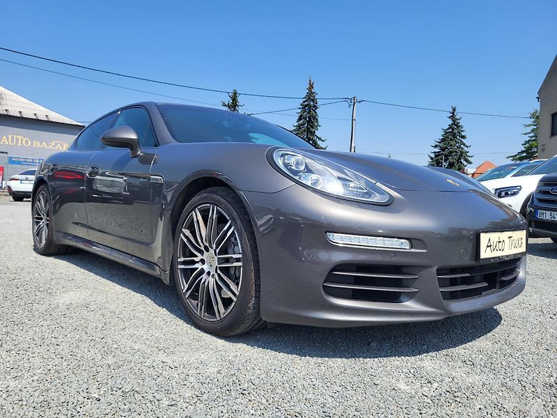 Porsche Panamera Diesel 3.0 V6 221kW - fotka 29 z 45