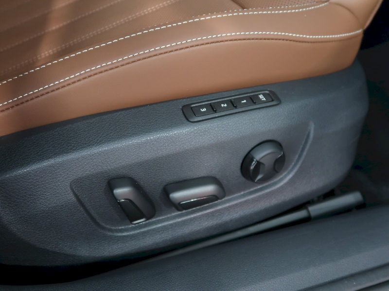 Škoda Superb (2024) LAURIN&KLEMENT 2.0TDI 147KW 4x - fotka 15 z 43