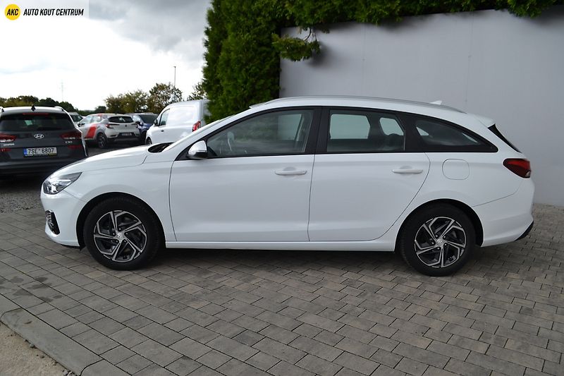 Hyundai i30 WG 1,5I MT COMFORT ALU16 - fotka 2 z 44
