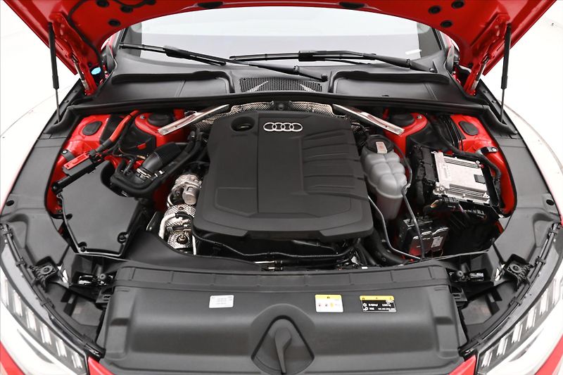 Audi A4 2,0 40TDI 150kW QUATTRO S-LINE - fotka 9 z 33