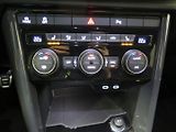 Volkswagen T-Roc (2020) 1.5TSI,klima,výhřev,2xkola - náhled 12