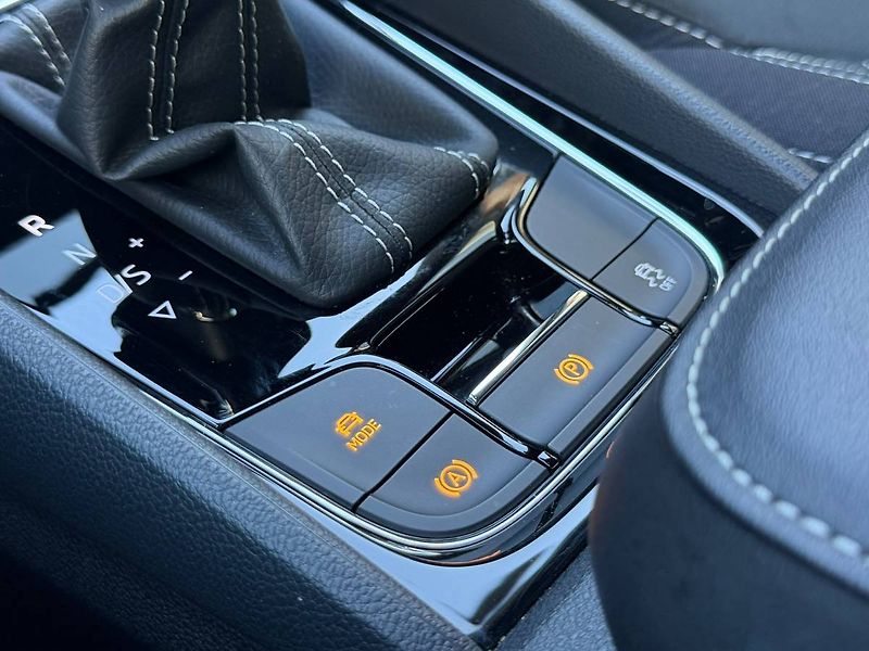 Škoda Karoq SportLine 2,0TDI 110 kW 7° DSG - fotka 11 z 42