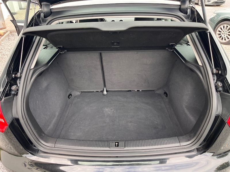 Audi A3 (2010) 1.4 TFSI TOP Xenony - fotka 11 z 22
