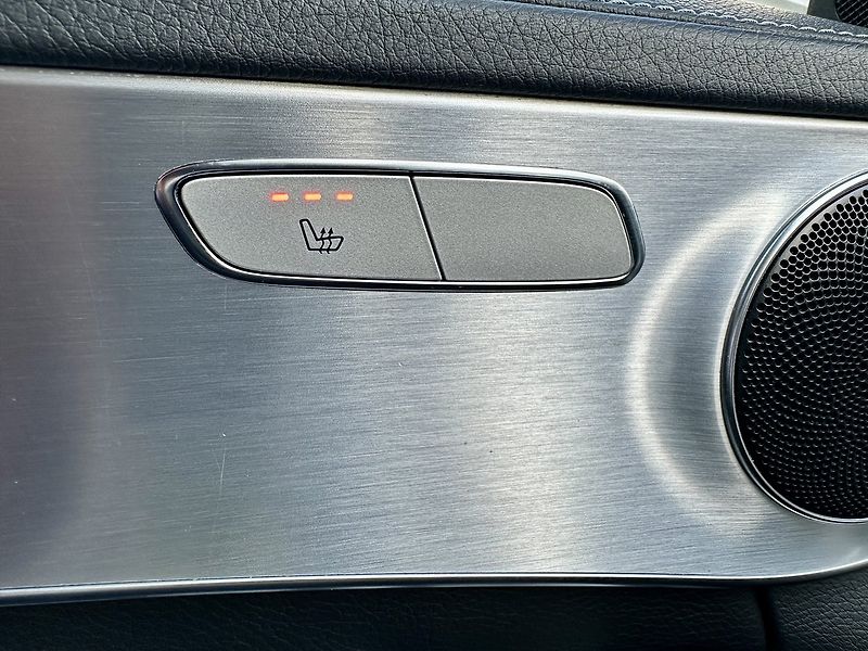 Mercedes-Benz Třídy C (2015) 220 BluTEC kombi - fotka 20 z 30