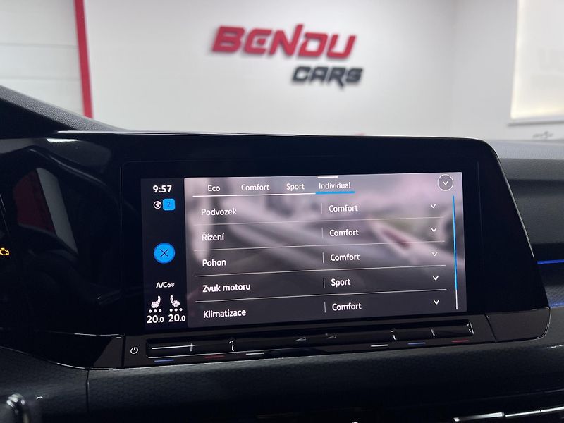 Volkswagen Golf GTI 180 kW Servis 68tkm - fotka 48 z 49