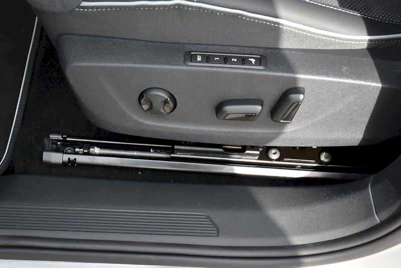 Škoda Enyaq (2026) Sportline 85 - fotka 9 z 47