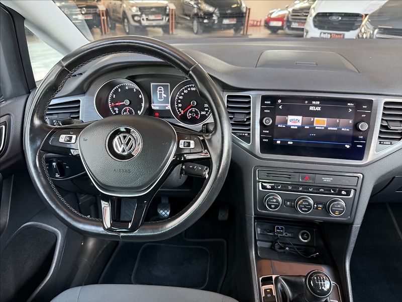 Volkswagen Golf Sportsvan 1,5 TSI 96kW, Nez.Topení, Po s - fotka 14 z 31