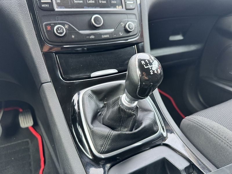 Ford Galaxy (2013) 2.0TDCi Titanium Navi Tažné Z. - fotka 9 z 46