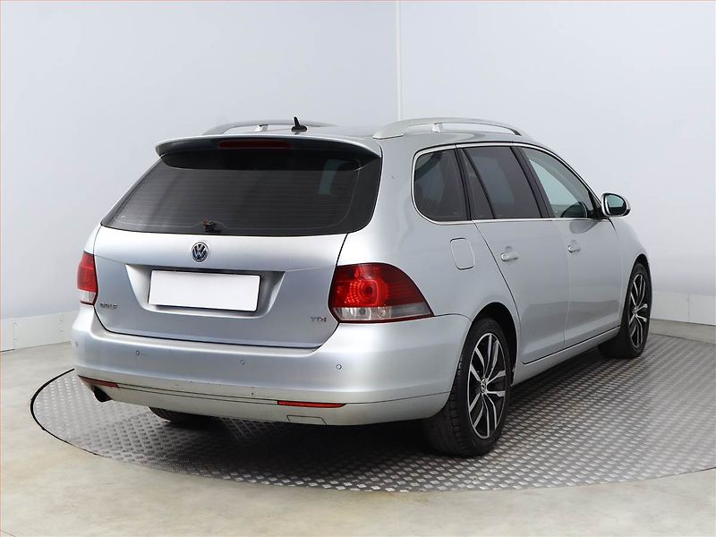 Volkswagen Golf (2011) 1.6 TDI, Serv.kniha, nová STK - fotka 5 z 14