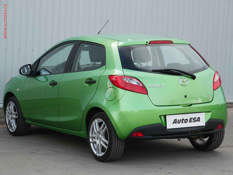 Mazda 2 (2008) 1.3 i, ČR - fotka 6 z 13