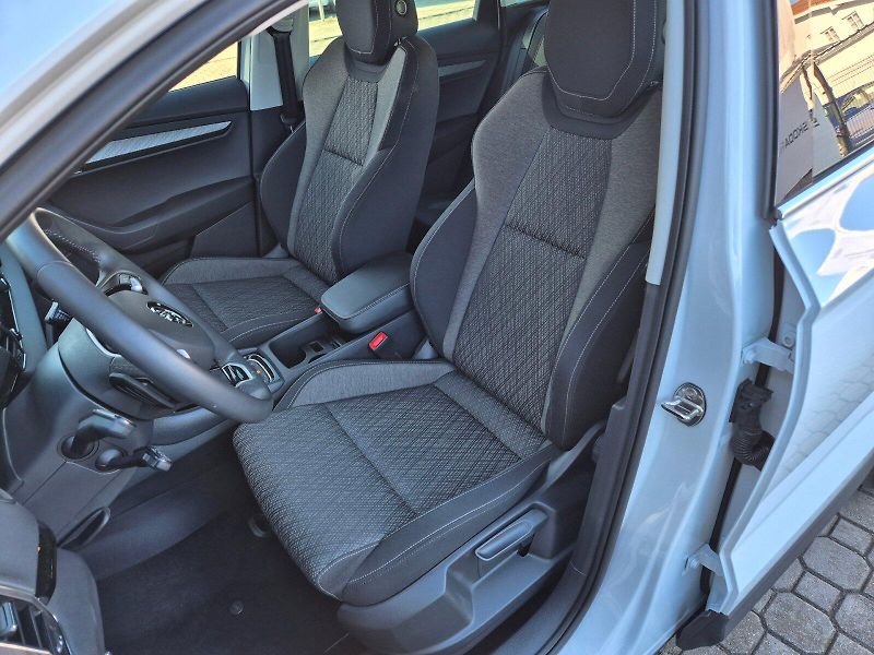 Škoda Karoq (2024) Top Selection 1.5 TSI 110 kW 7 - fotka 15 z 34