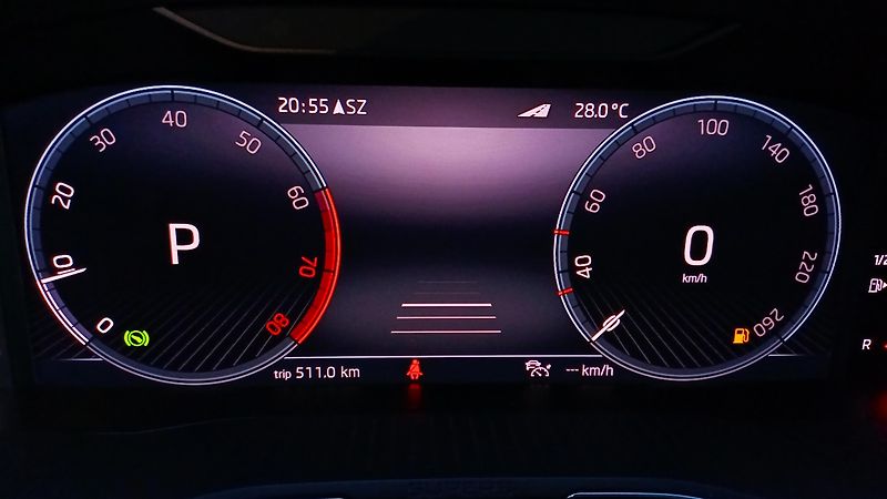 Škoda Superb 2.0 TSI 140kW WEBASTO-TZ-DPH  - fotka 27 z 37
