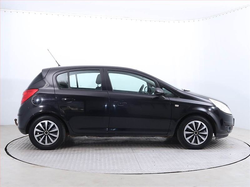 Opel Corsa (2011) 1.2, nová STK, Tažné - fotka 6 z 15