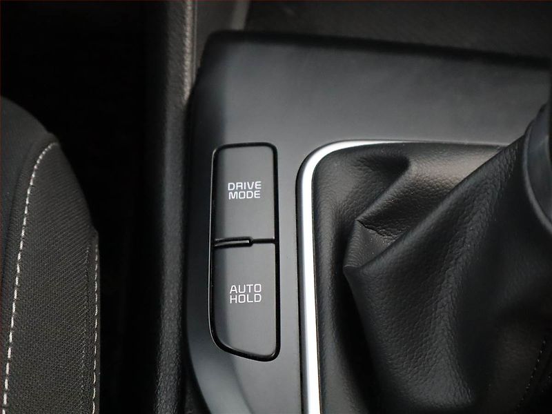 Kia Sportage (2022) 1.6 T-GDI - fotka 16 z 21