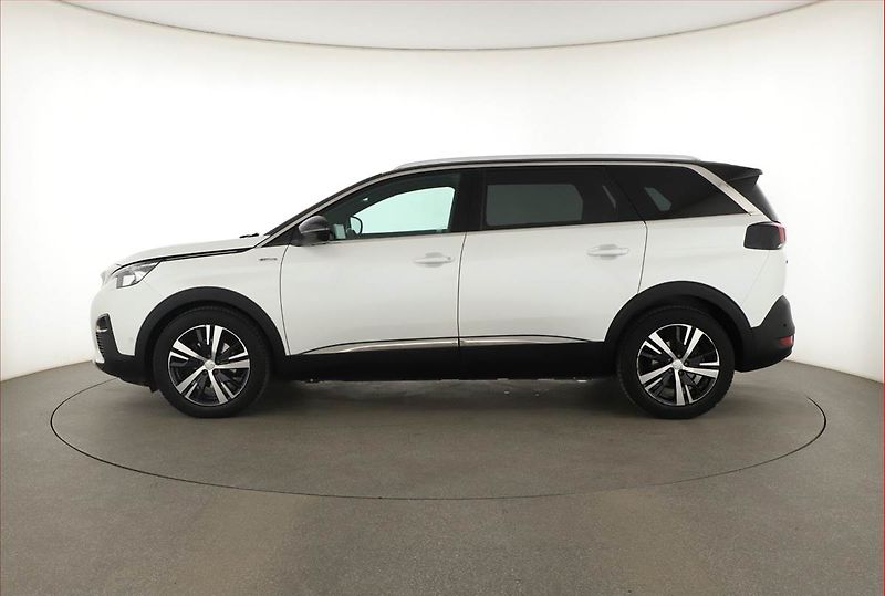 Peugeot 5008 (2019) GT Line 1.5 BlueHDi, 7 míst - fotka 3 z 17